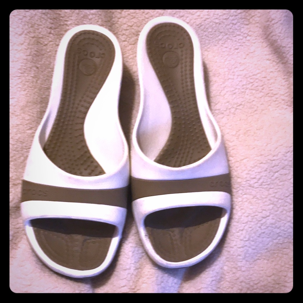 Wedge crocs